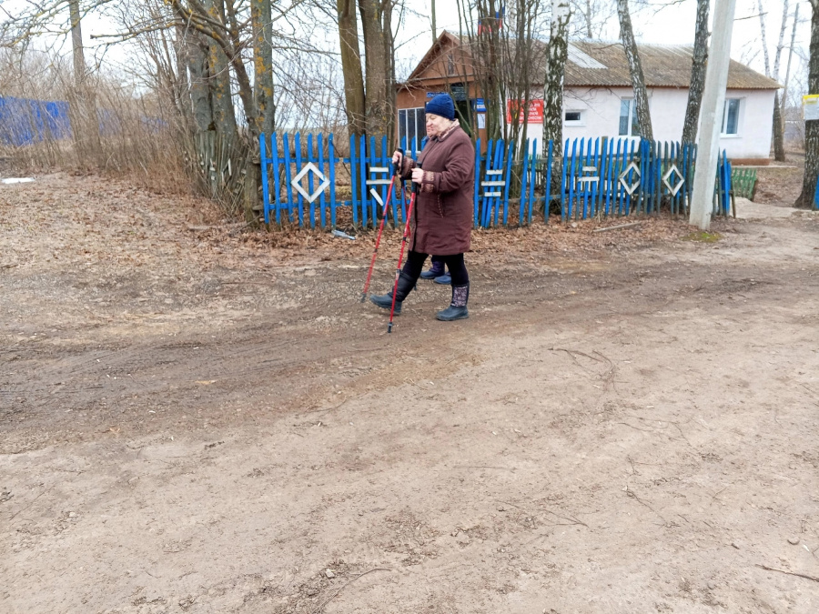 16 апреля в Сухоплотавском СДК в рамках проекта Тульское долголетие прошла скандинавская ходьба